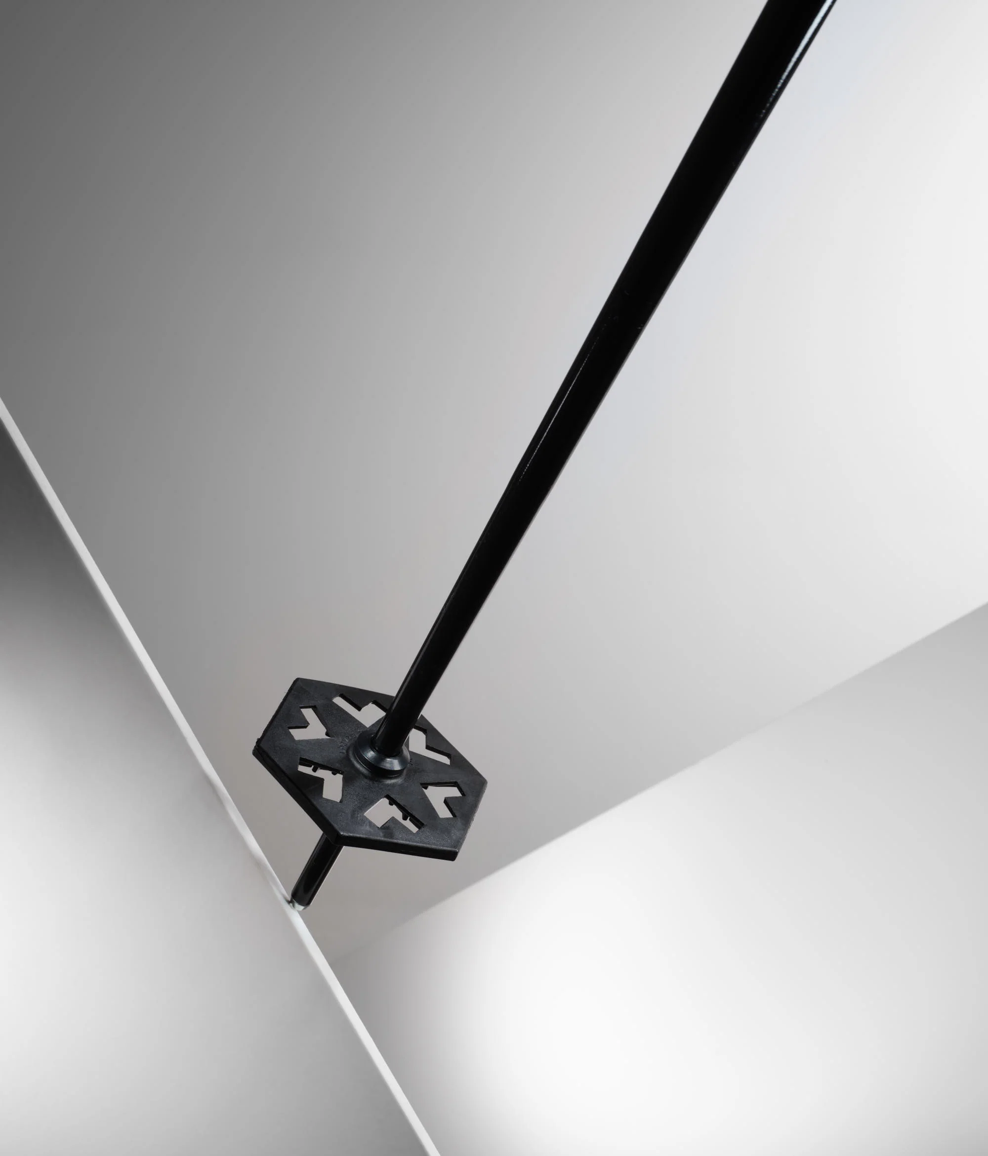 Meta Poles - Image 10